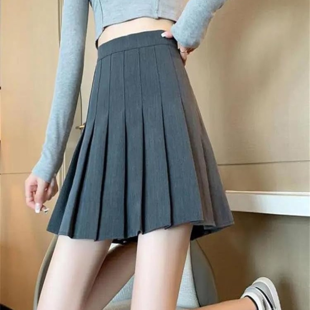 Gray Pleated Mini Skirt